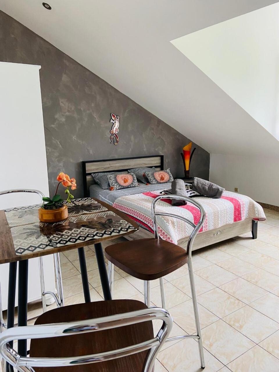 Le Caillou Blanc Bed & Breakfast Saint-Paul Rom bilde