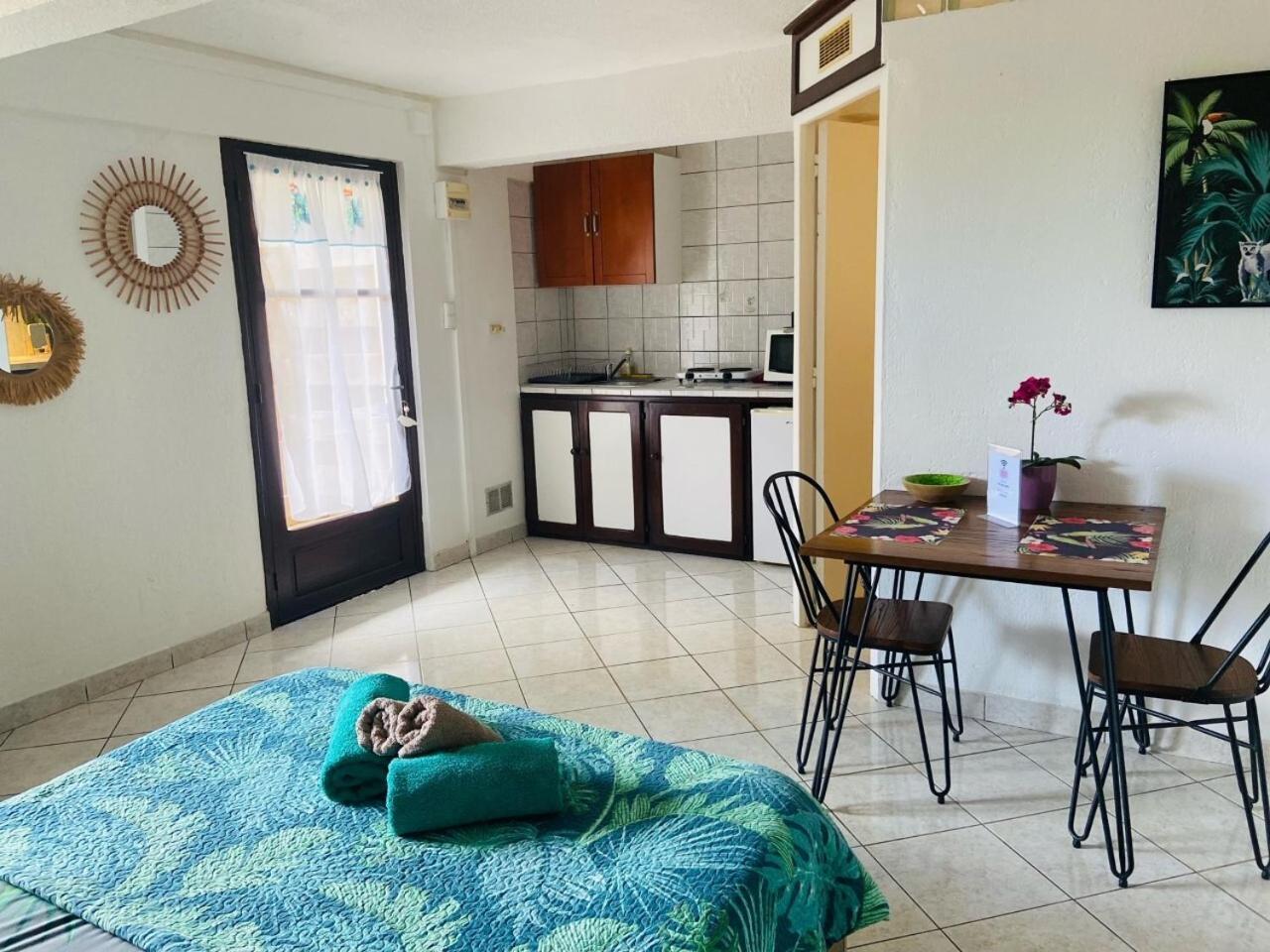 Le Caillou Blanc Bed & Breakfast Saint-Paul Rom bilde